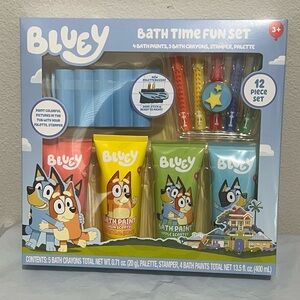 Bluey Bath Time Fun Set 12pc Bath Paints Crayons Palette Stamper Kids NEW